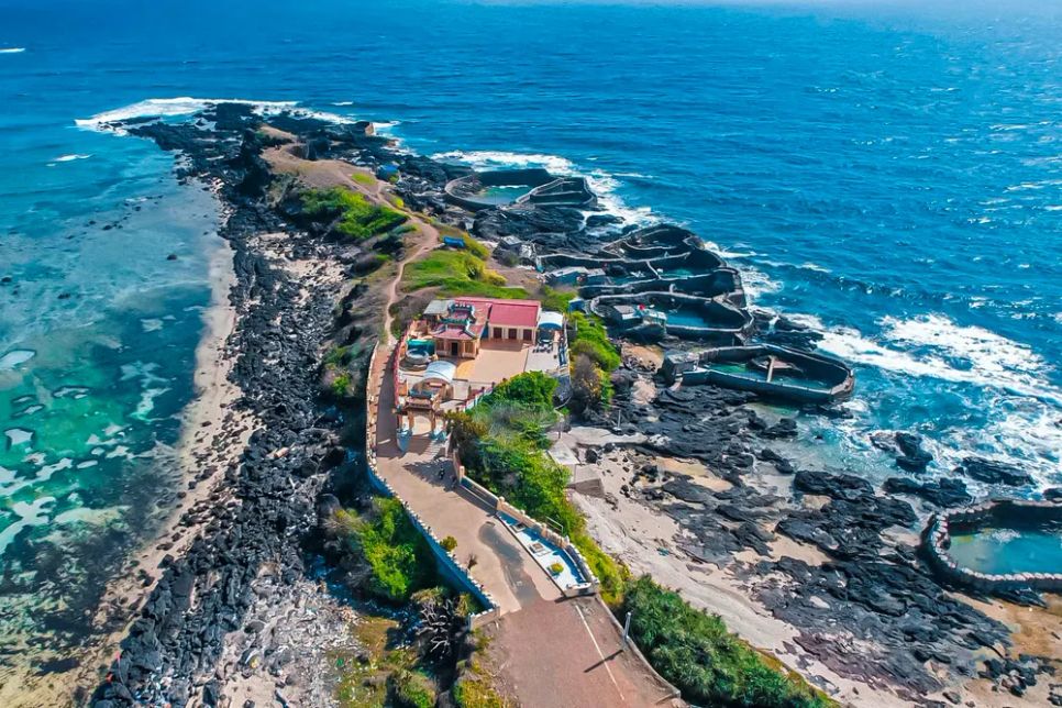 Đảo Phú Quý là điểm đến đáng khám phá nhất Đông Nam Á