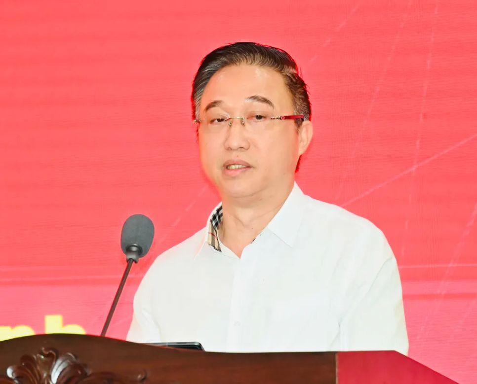 Đồng chí Đặng Minh Thông phát động chiến dịch xây dựng, hoàn thiện cơ sở dữ liệu quốc gia, cơ sở dữ liệu chuyên ngành trên địa bàn thành phố. Ảnh: VIỆT DŨNG