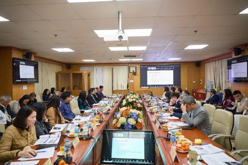 Các chuyên gia thảo luận tại hội thảo