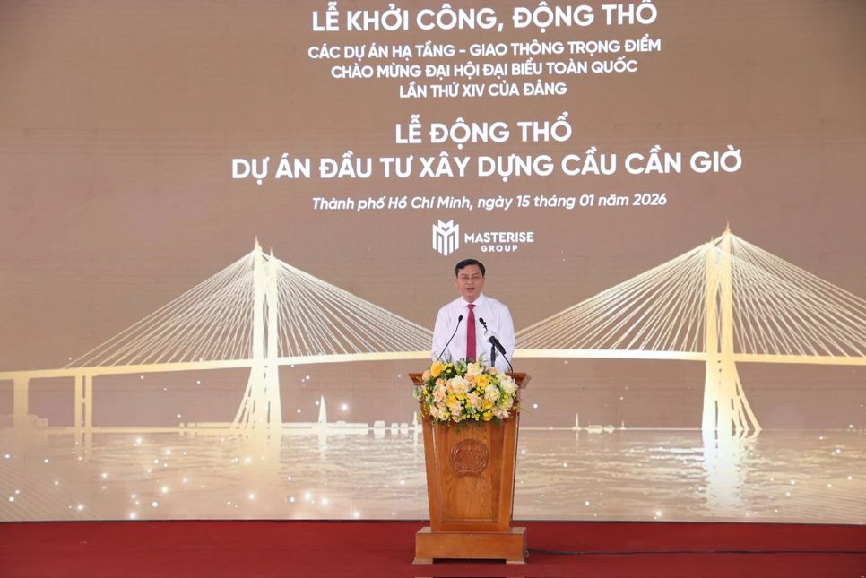 Ông Nguyễn Công Vinh - Phó Chủ tịch UBND TP.HCM phát biểu tại buổi lễ