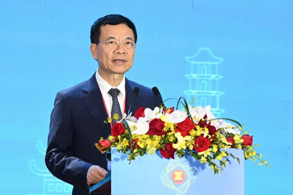 Bộ trưởng Bộ KH-CN Nguyễn Mạnh Hùng phát biểu khai mạc hội nghị. Ảnh: VIẾT CHUNG