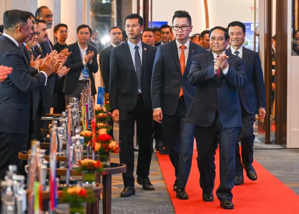 Thủ tướng Phạm Minh Chính đến dự lễ khai mạc ADGMIN lần thứ 6. Ảnh: VIẾT CHUNG