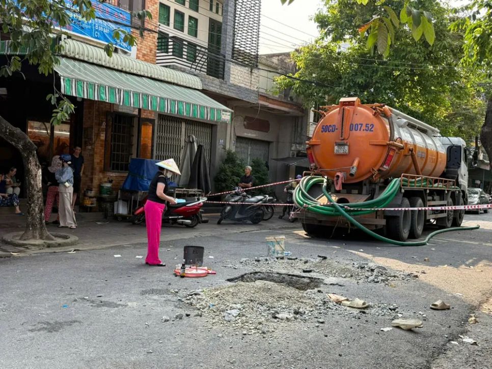 Hố ga nơi hai công nhân tử vong