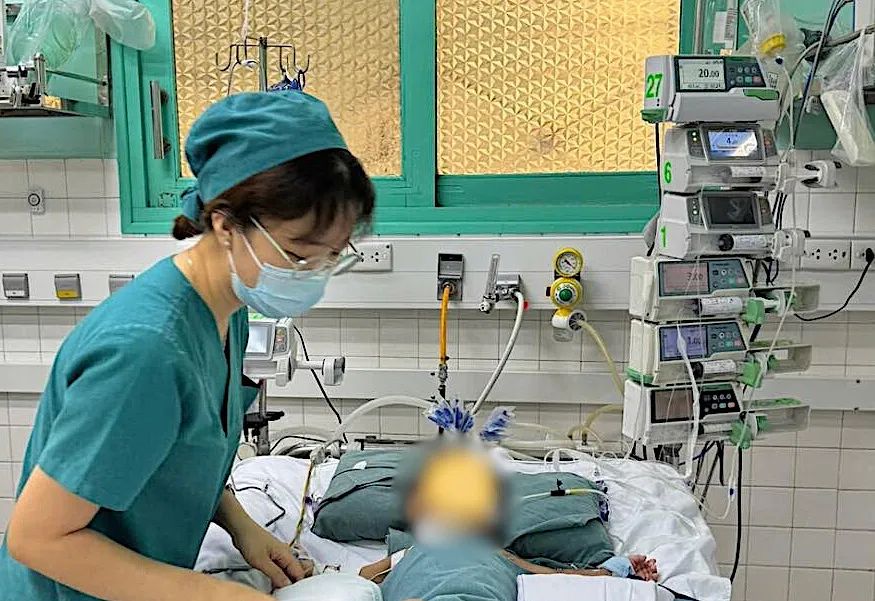 Bệnh nhi 14 tháng tuổi vừa được cứu sống nhờ kỹ thuật ECMO