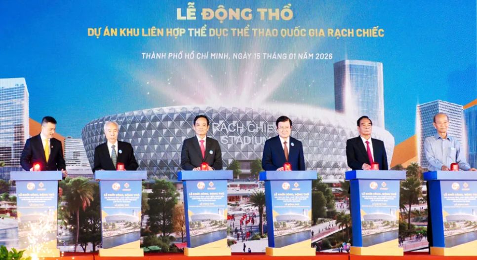 Nghi thức lễ động thổ Khu liên hợp Thể dục Thể thao Quốc gia Rạch Chiếc. Ảnh: HOÀNG HÙNG