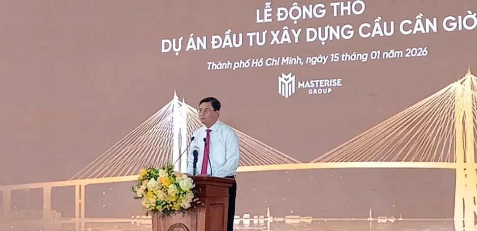 Phó Chủ tịch UBND TPHCM Nguyễn Công Vinh phát biểu tại buổi lễ. Ảnh: MINH HẢI