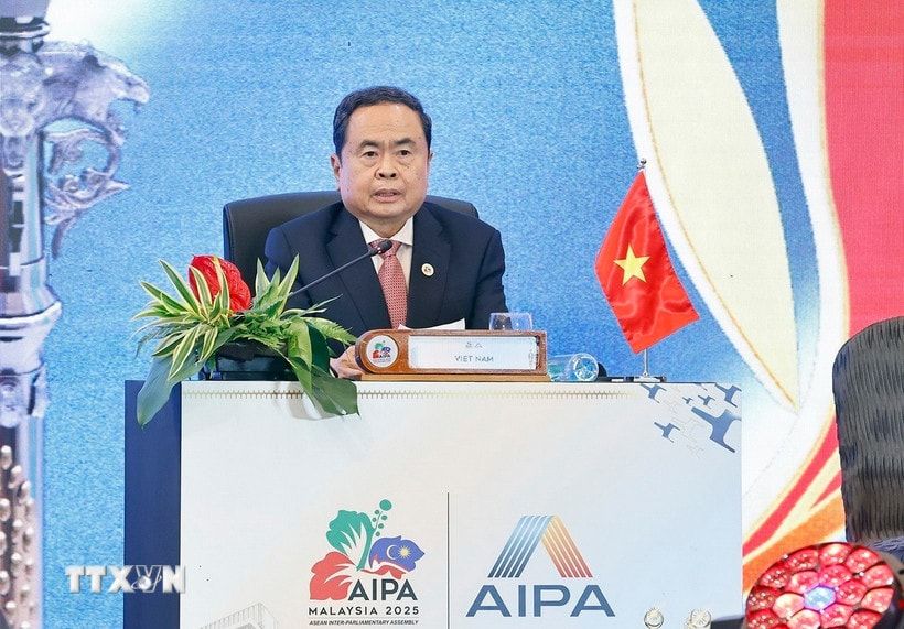 <span>Chủ tịch Quốc hội Trần Thanh Mẫn phát biểu tại phiên toàn thể Đại hội đồng liên nghị viện ASEAN (AIPA) thứ 46 tại Malaysia vào tháng 9-2025 - Ảnh: TTXVN</span>