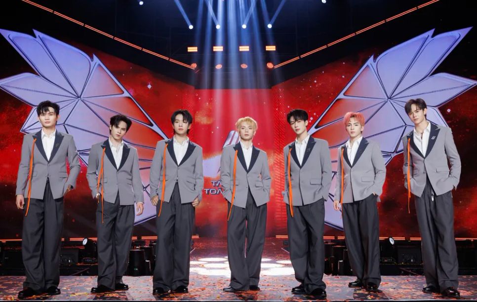 Nhóm nhạc UPRIZE ra mắt