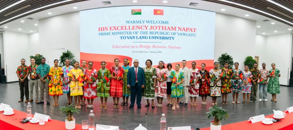 Trường Đại học Văn Lang đón tiếp Thủ tướng Cộng hòa Vanautu