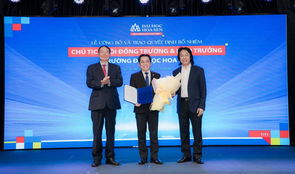 PGS.TS Nguyễn Hữu Huy Nhựt nhận quyết định bổ nhiệm sáng 19/1