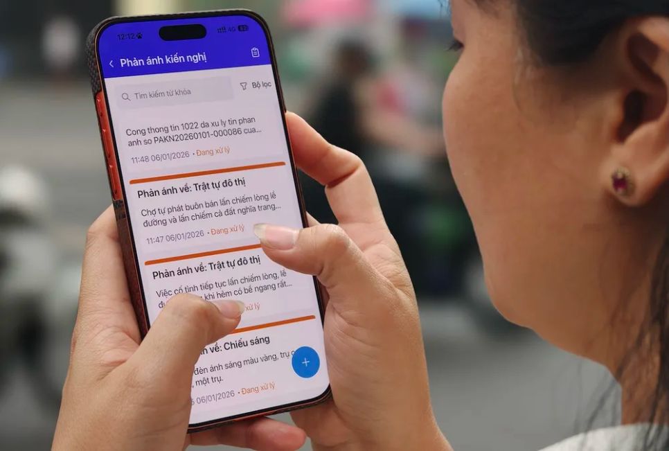 Người dân TPHCM sử dụng ứng dụng Công dân số TPHCM