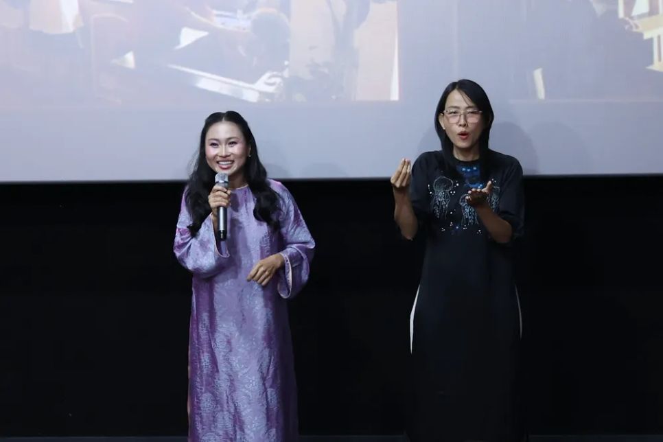 <i>Và chị Quế Thanh - hướng dẫn diễn xuất cho các học viên. Ảnh: BTC</i> <i>Và chị Quế Thanh - hướng dẫn diễn xuất cho các học viên. Ảnh: BTC</i>