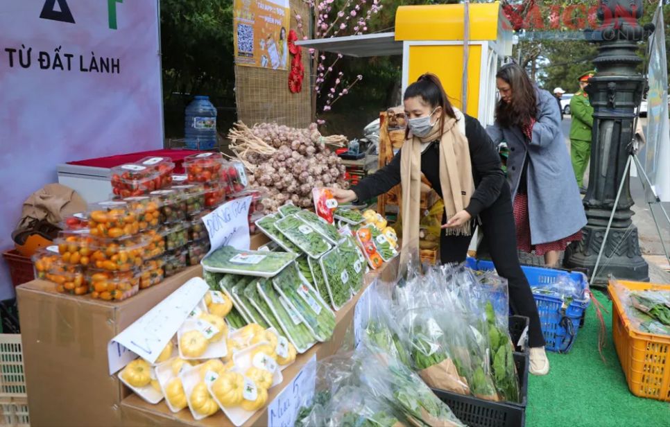 Chương trình giới thiệu và quảng bá những thành quả đạt được trong sản xuất nông nghiệp ứng dụng công nghệ cao tại Đà Lạt. Ảnh: ĐOÀN KIÊN