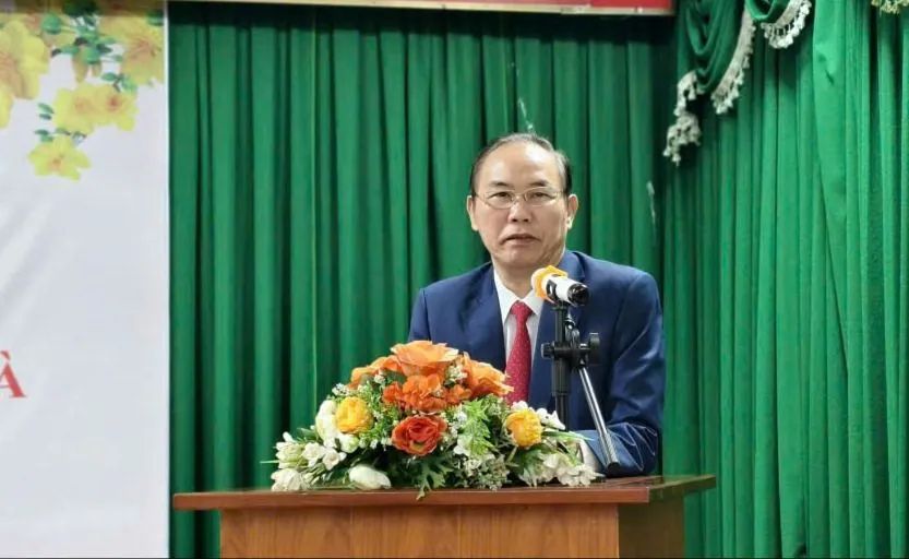 Thứ trưởng Bộ Nông nghiệp và Môi trường Phùng Đức Tiến phát biểu tại buổi họp báo