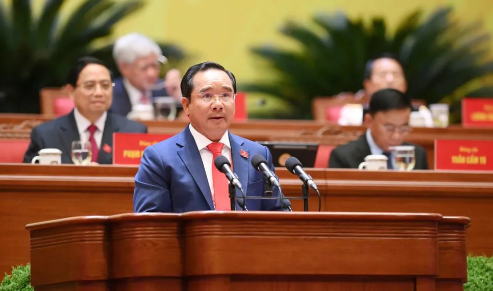 TPHCM sẵn sàng thí điểm, tiên phong đưa các quyết sách của Đảng vào cuộc sống TPHCM sẵn sàng thí điểm, tiên phong đưa các quyết sách của Đảng vào cuộc sống