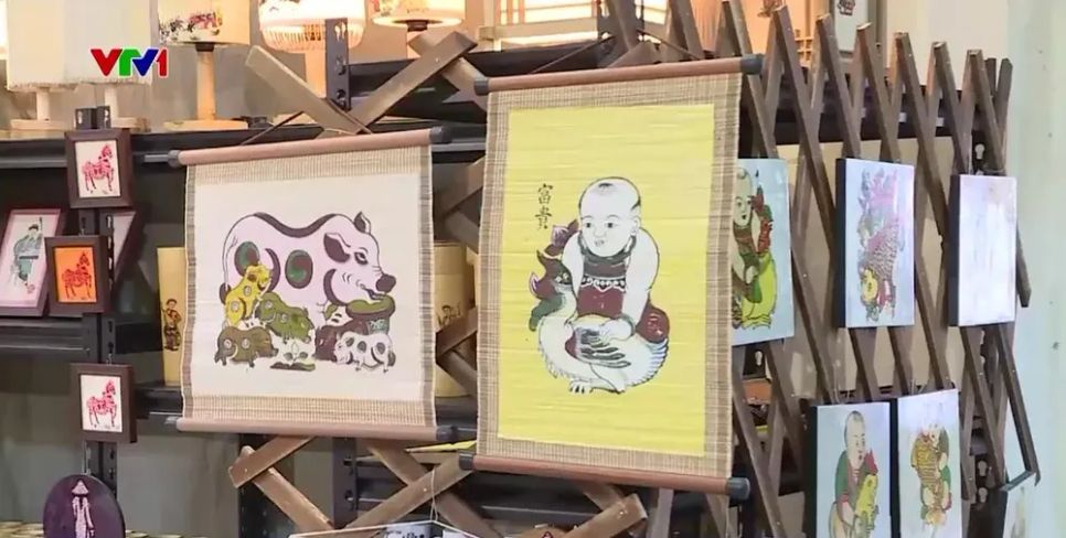 Đông đảo du khách trải nghiệm Tết xưa trong lòng phố cổ Hà Nội