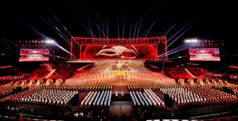 Từ Phú Quốc, Đà Nẵng, Sun Group mang cả bầu trời pháo hoa đỉnh cao ra Thủ đô Từ Phú Quốc, Đà Nẵng, Sun Group mang cả bầu trời pháo hoa đỉnh cao ra Thủ đô