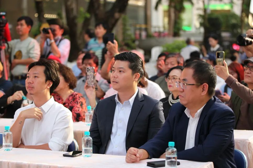 Các đơn vị đồng hành, tài trợ thực hiện Con đường Nhiếp ảnh TPHCM. Ảnh: DŨNG PHƯƠNG