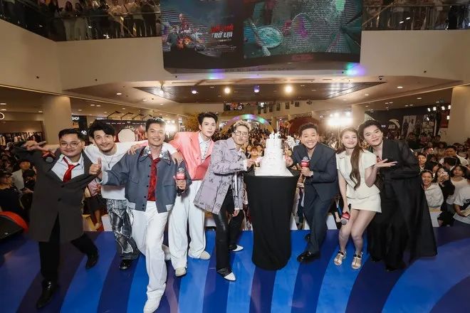 <i>Running Man tập đặc biệt được chiếu tại rạp thu hút đông đảo người hâm mộ. Ảnh: ĐPCC</i>