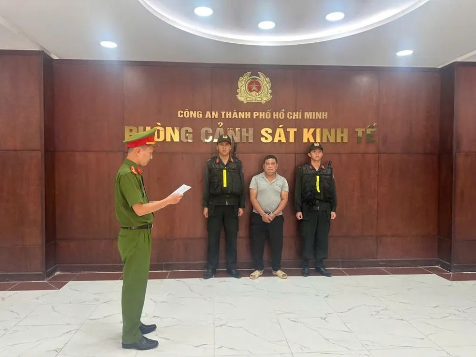 Triệt phá đường dây ngâm ốc bằng hóa chất tại TPHCM 