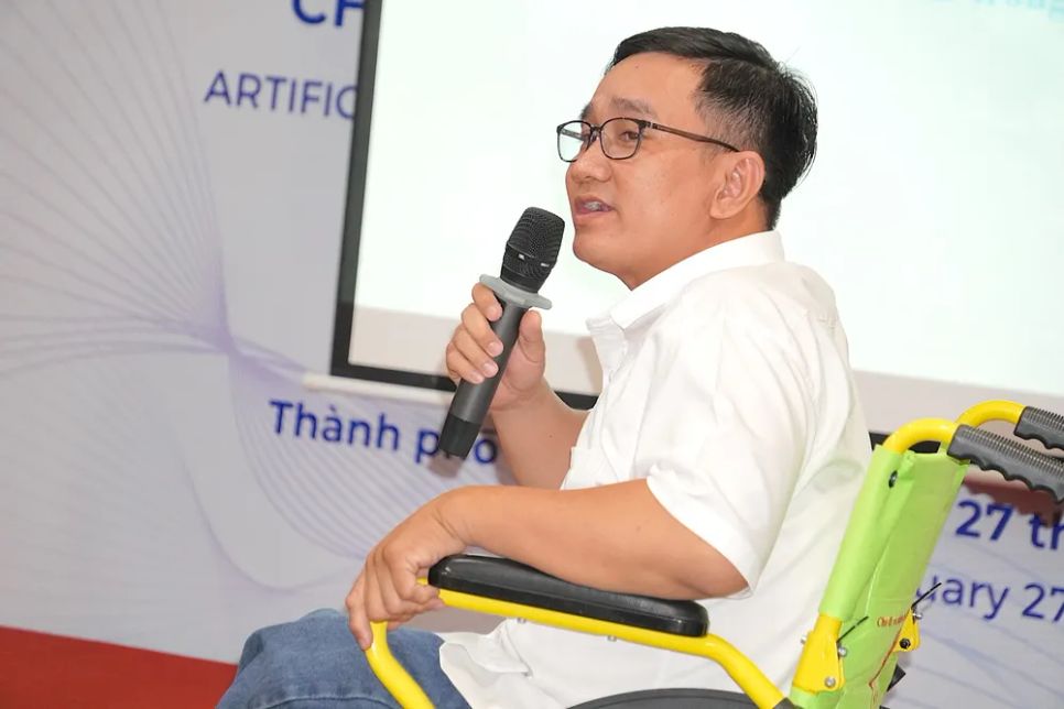 Ông Nguyễn Minh Hảo, Doanh nghiệp xã hội Đời rất đẹp phát biểu tham luận. Ảnh: QUANG HUY