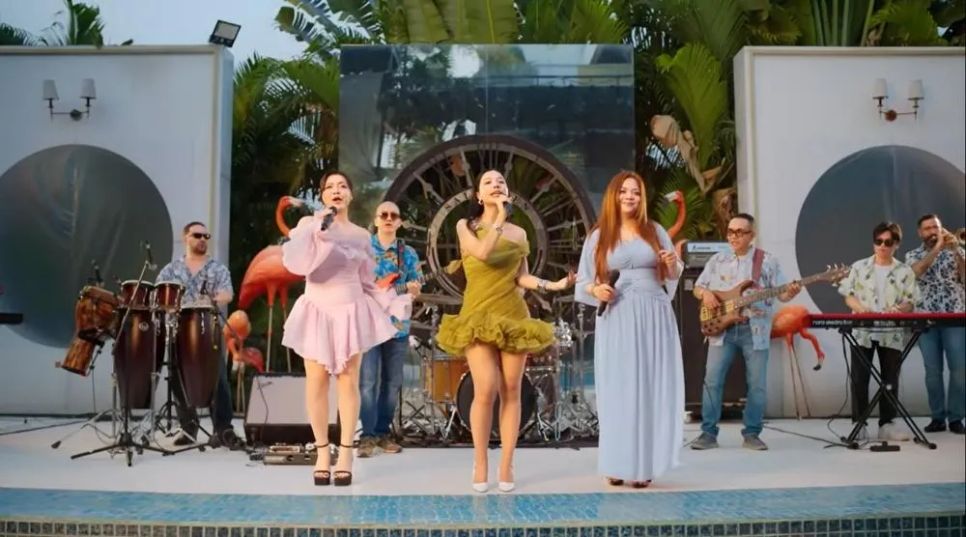 Hình ảnh trong MV 