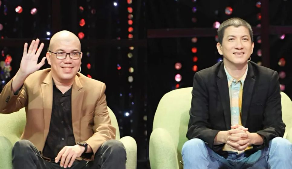 Nhạc sĩ Hoài An (phải) và nhạc sĩ Võ Hoài Phúc