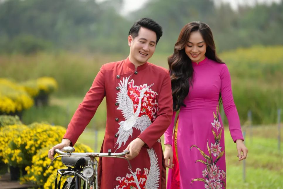 MV Cùng vui xuân đi có sự tham gia của Hoa hậu Thời trang châu Âu 2017 Huyền Trân