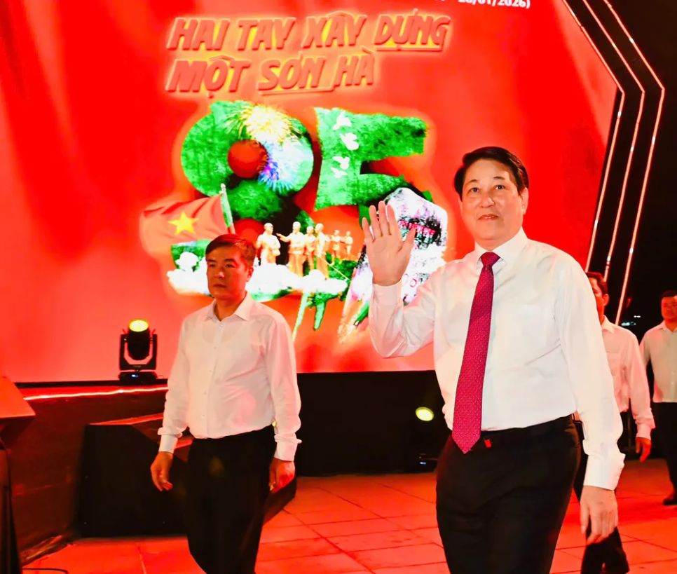 <p> Chủ tịch nước Lương Cường tham dự tại điểm cầu TPHCM. Ảnh: VIỆT DŨNG </p>