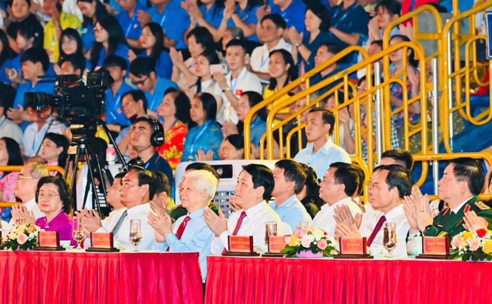 <p>Các đại biểu dự chương trình tại điểm cầu TPHCM. Ảnh: VIỆT DŨNG</p>