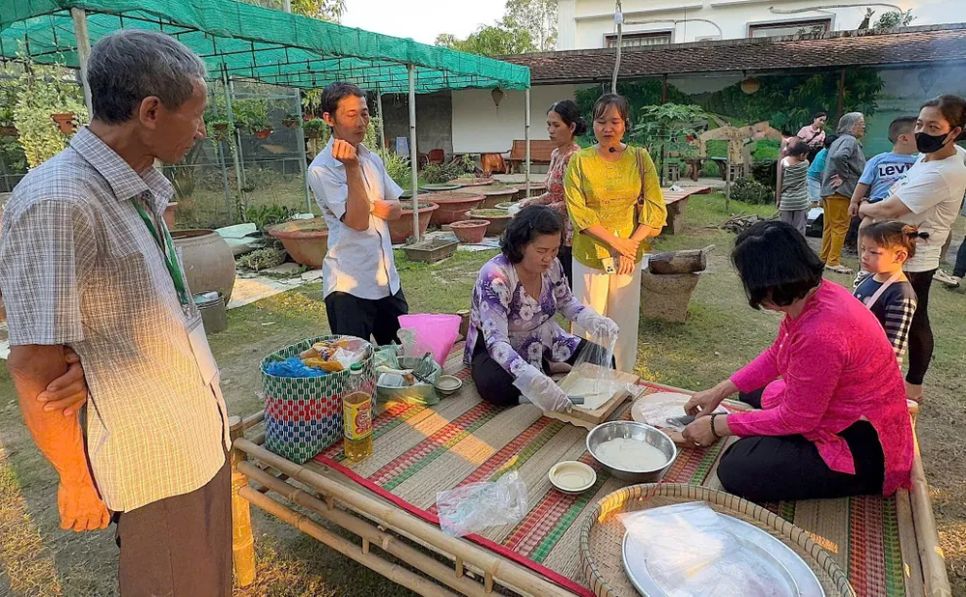 Ép bánh phồng và sấy khô