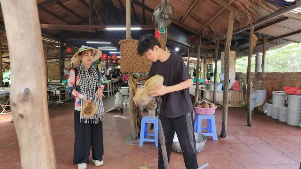 Giữ lửa các làng nghề làm bánh kẹo truyền thống ở miền Tây