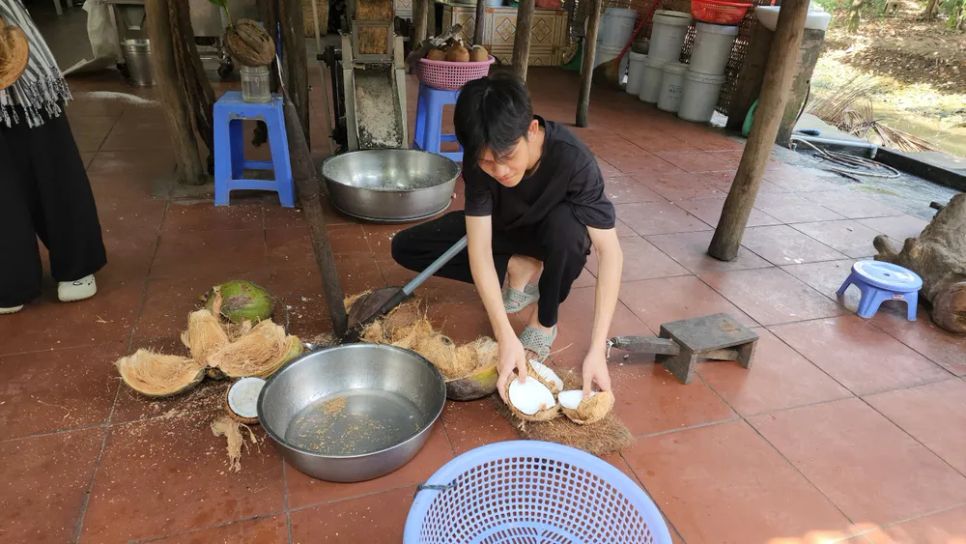 Giữ lửa các làng nghề làm bánh kẹo truyền thống ở miền Tây