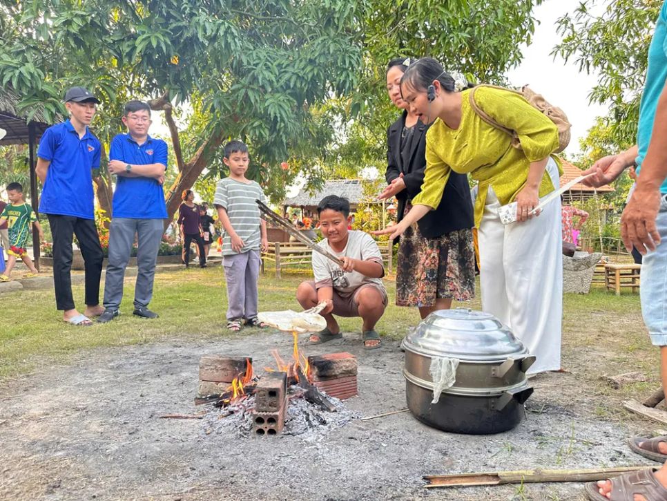 Nướng bánh phồng