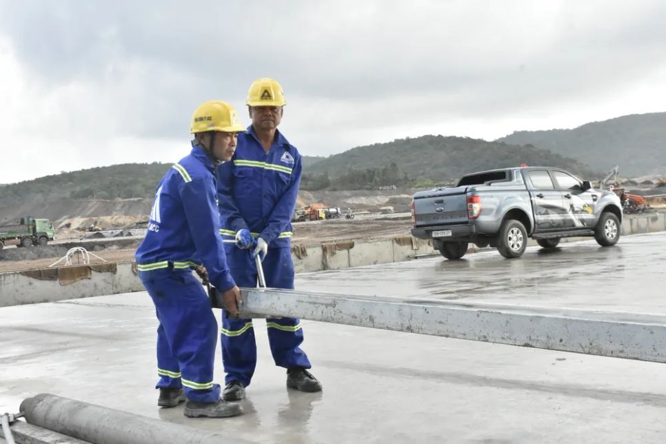 Cận cảnh thi công các công trình phục vụ APEC 2027