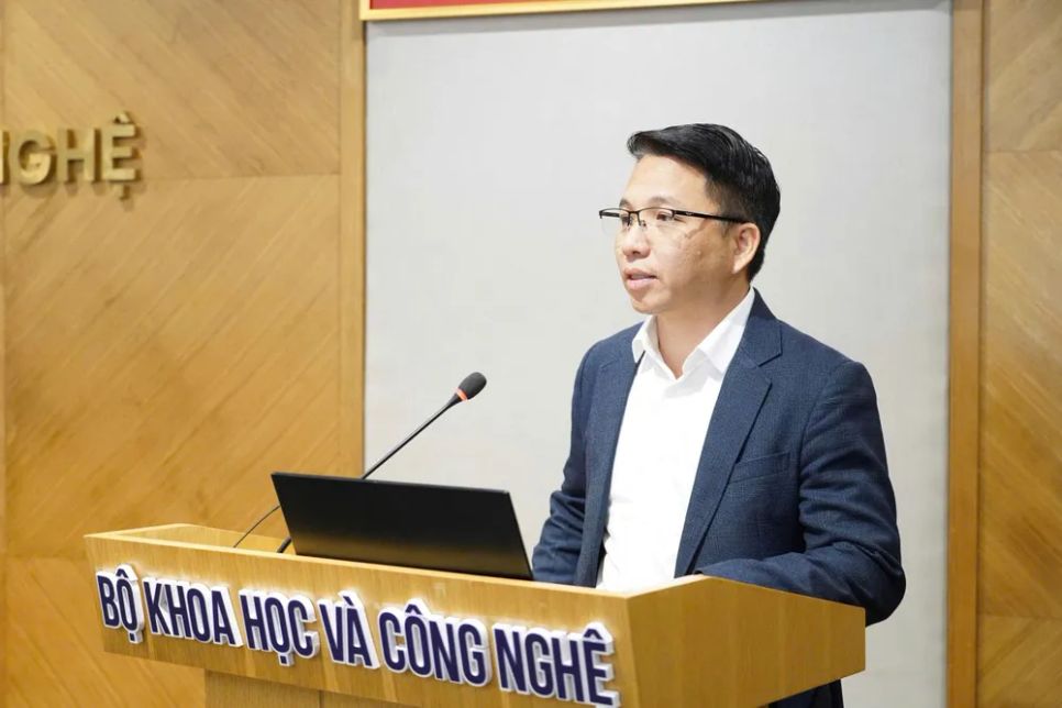 Ông Nguyễn Anh Tuấn phát biểu tại cuộc họp báo. Ảnh: MST