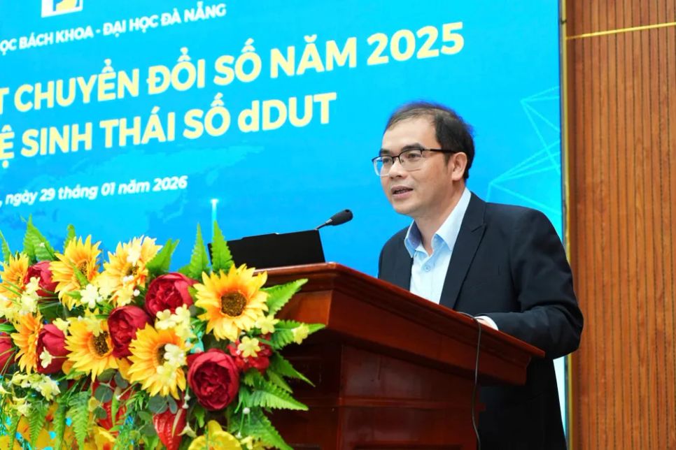 PGS-TS Nguyễn Hữu Hiếu, Hiệu trưởng Trường Đại học Bách khoa – Đại học Đà Nẵng chia sẻ. Ảnh: XUÂN QUỲNH