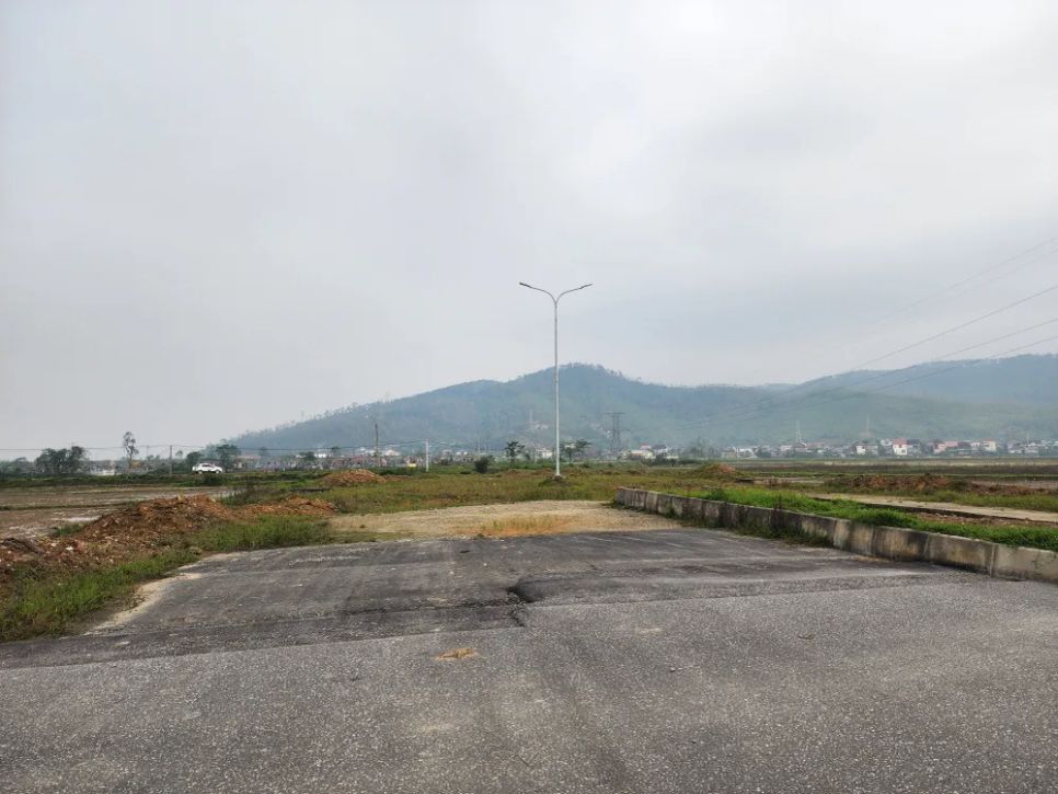 Vướng mắc đấu nối, đường vành đai hơn trăm tỷ đồng ở Hồng Lĩnh bị “tắc” hai đầu