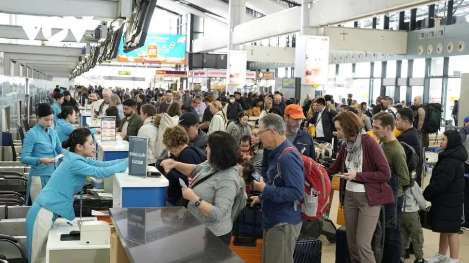 Gần Tết, nhiều đường bay đạt tỷ lệ lấp đầy 90–100%