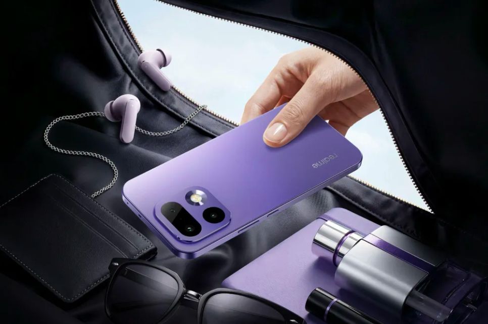 Nhiều KOL cùng nghệ sĩ trẻ làm đại sứ sản phẩm Realme 16 Pro và 16 5G