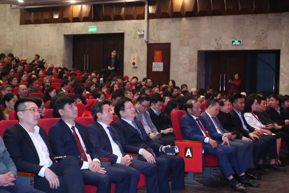 Các đại biểu tham dự chương trình. Ảnh: HUẤN TRẦN Các đại biểu tham dự chương trình. Ảnh: HUẤN TRẦN