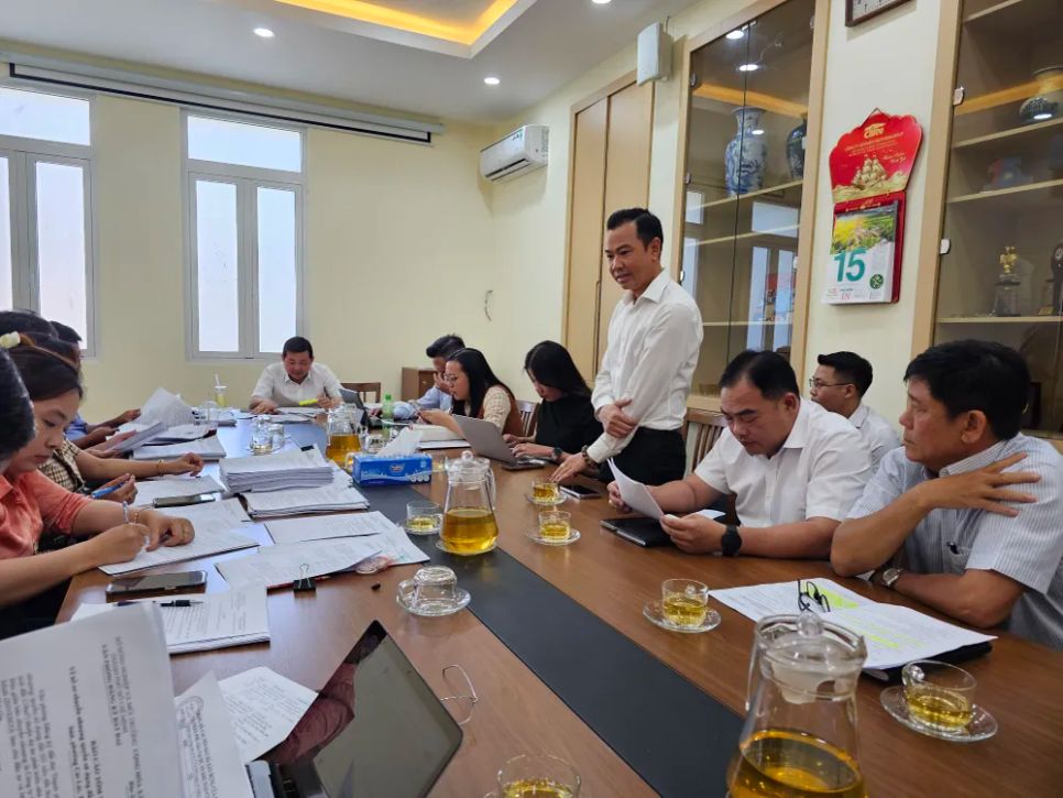 Tổ công tác 1645 của TPHCM tháo gỡ vướng mắc pháp lý, đẩy nhanh thủ tục cấp sổ hồng cho người mua nhà tại các dự án.