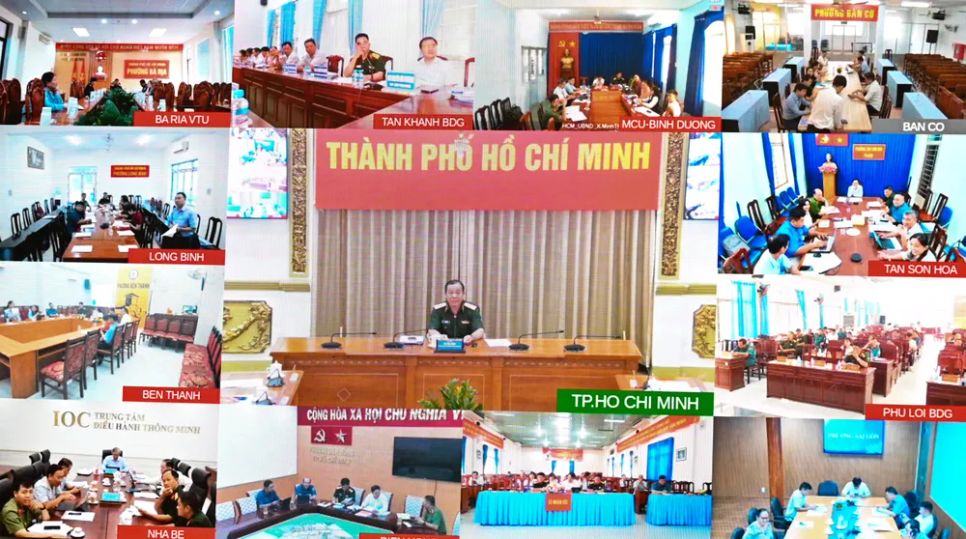 Cuộc họp được tổ chức theo hình thức trực tiếp kết hợp trực tuyến từ điểm cầu UBND TPHCM đến 168 điểm cầu các xã, phường, đặc khu