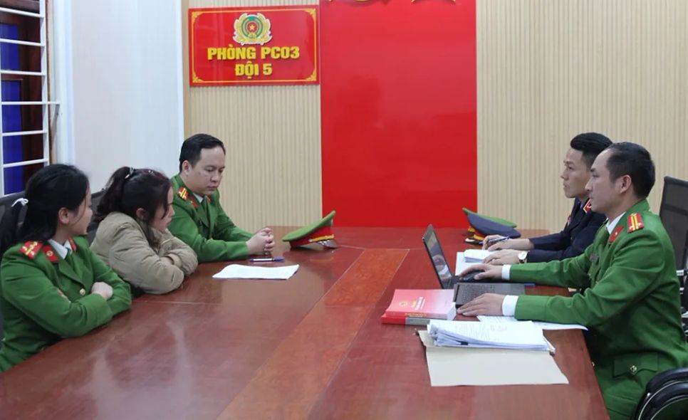 Lê Thị Lộc tại cơ quan công an. Ảnh: CACC