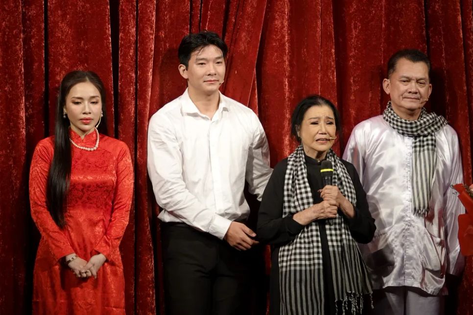 NSND Kim Cương chia sẻ cảm xúc sau tiết mục biểu diễn trích đoạn vở 