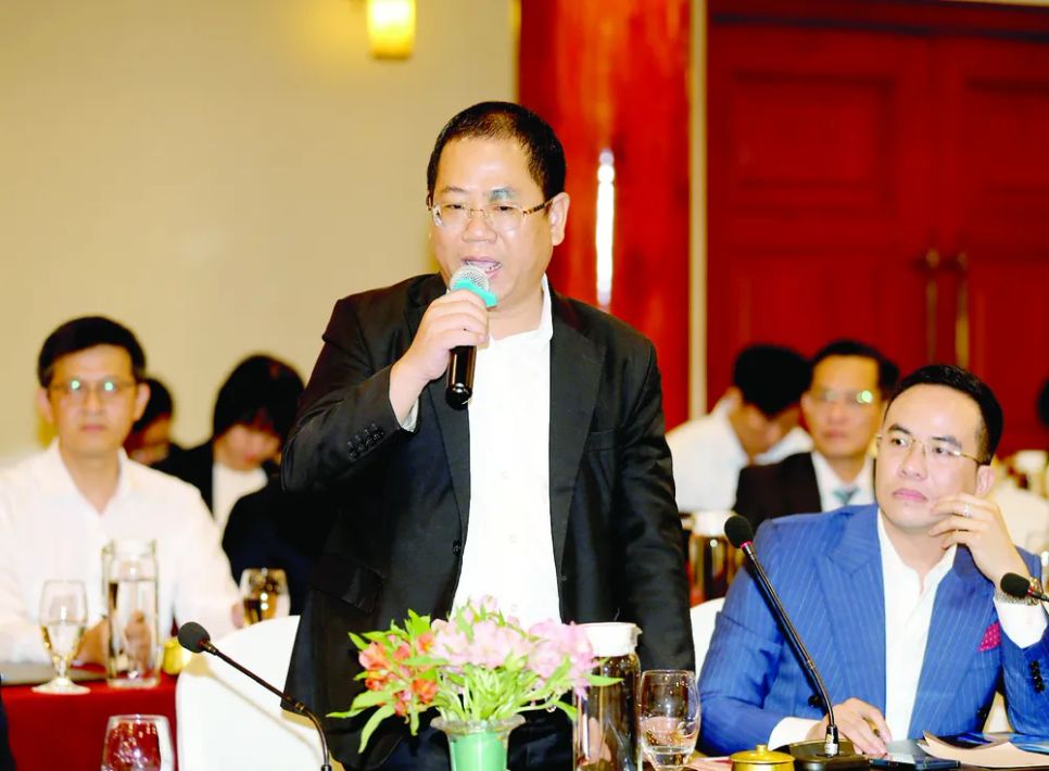 Ông Hoàng Quốc Việt, Chủ tịch HĐQT Công ty cổ phần Vietsoftpro chia sẻ tại cuộc gặp mặt. ẢNH: DŨNG PHƯƠNG