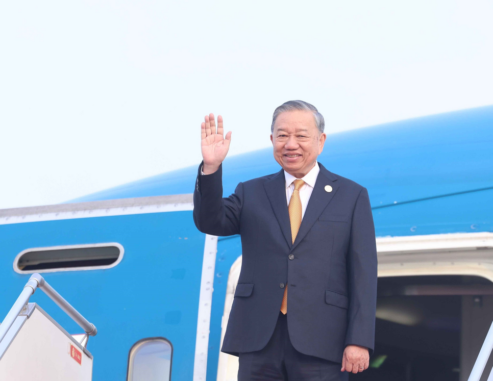 Tổng Bí thư Tô Lâm đến Phnom Penh, bắt đầu thăm cấp nhà nước tới Campuchia. Ảnh: TTXVN