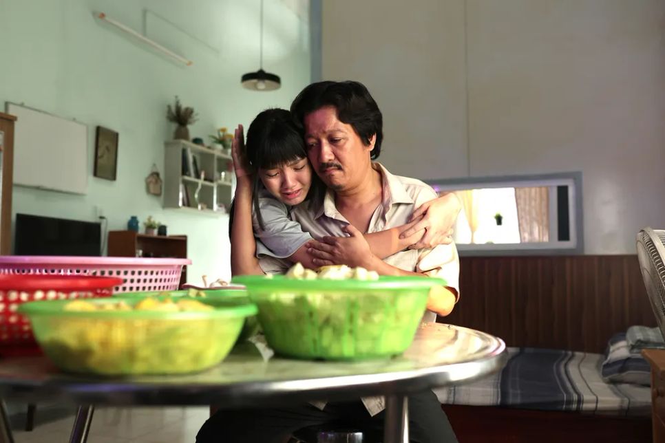 Câu chuyện cha con là sợi dây xuyên suốt trong Nhà ba tôi một phòng