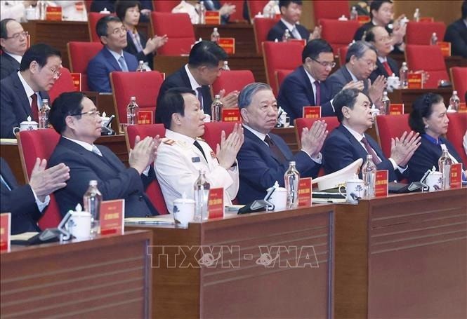 Tổng Bí thư Tô Lâm, các đồng chí lãnh đạo, nguyên lãnh đạo Đảng, Nhà nước và các đại biểu tham dự. Ảnh: Thống Nhất/TTXVN