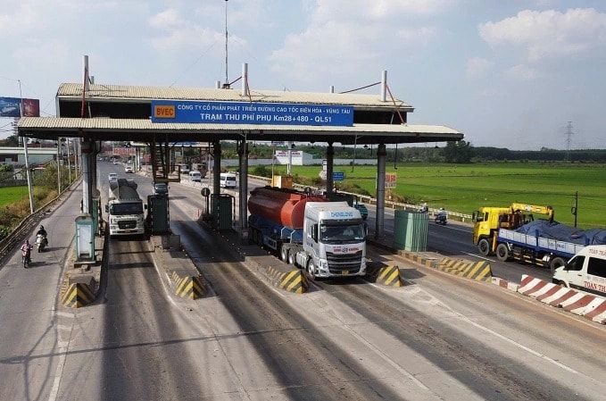 Đồng Nai kiến nghị sớm tháo dỡ hai trạm thu phí trên Quốc lộ 51. Ảnh: Phước Tuấn